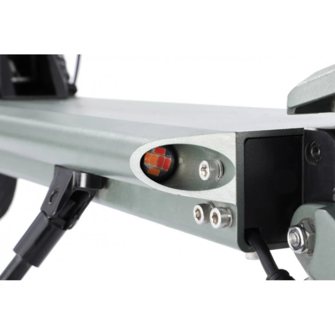 Electric scooter VSETT 8 – deck side light close-up