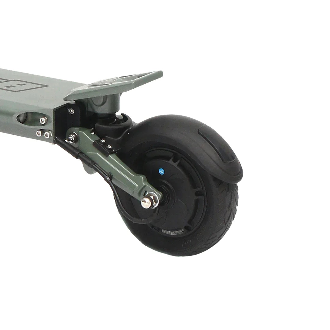 Electric scooter VSETT 8 – rear wheel and fender close-up