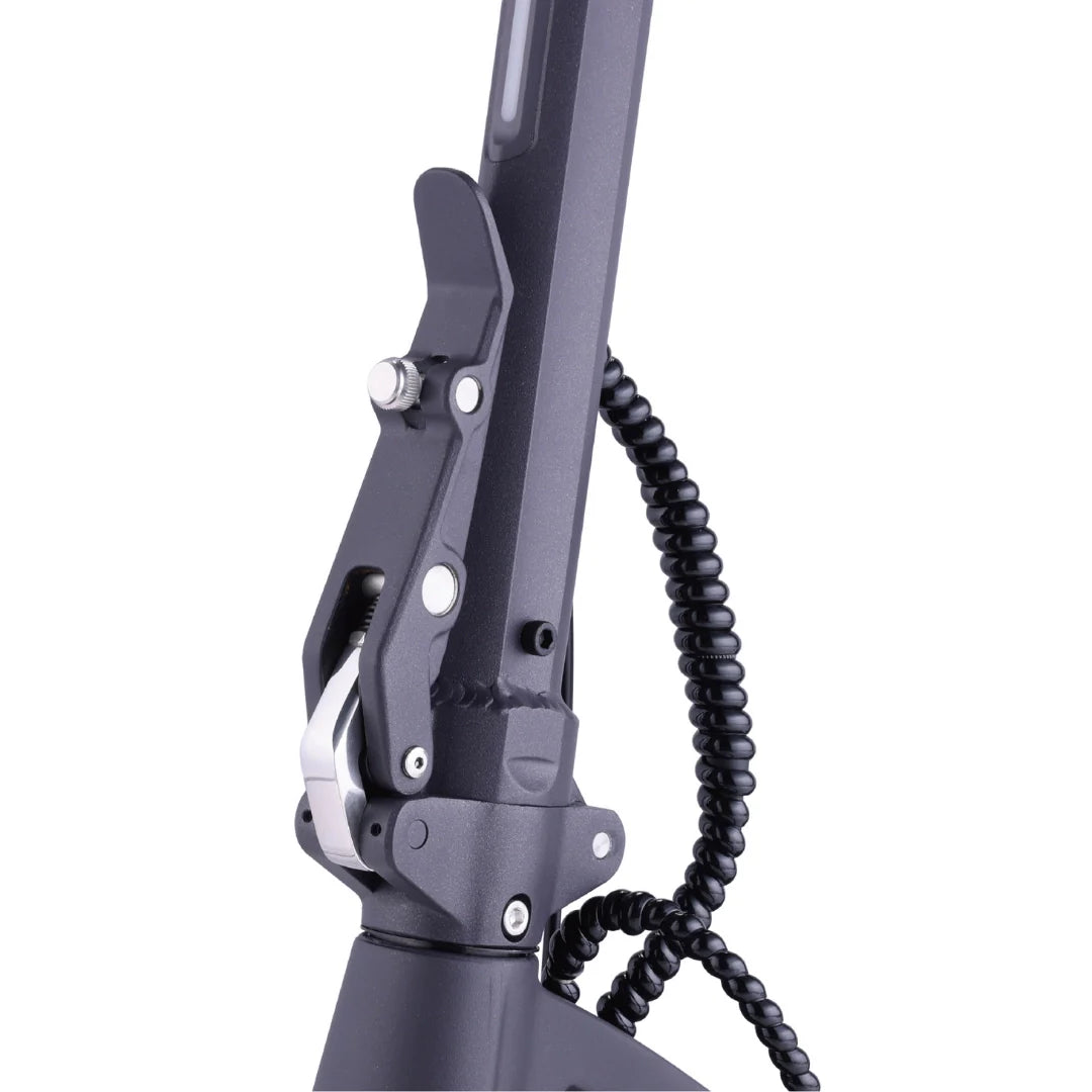 Electric scooter VSETT 9 APEX – stem folding mechanism close-up