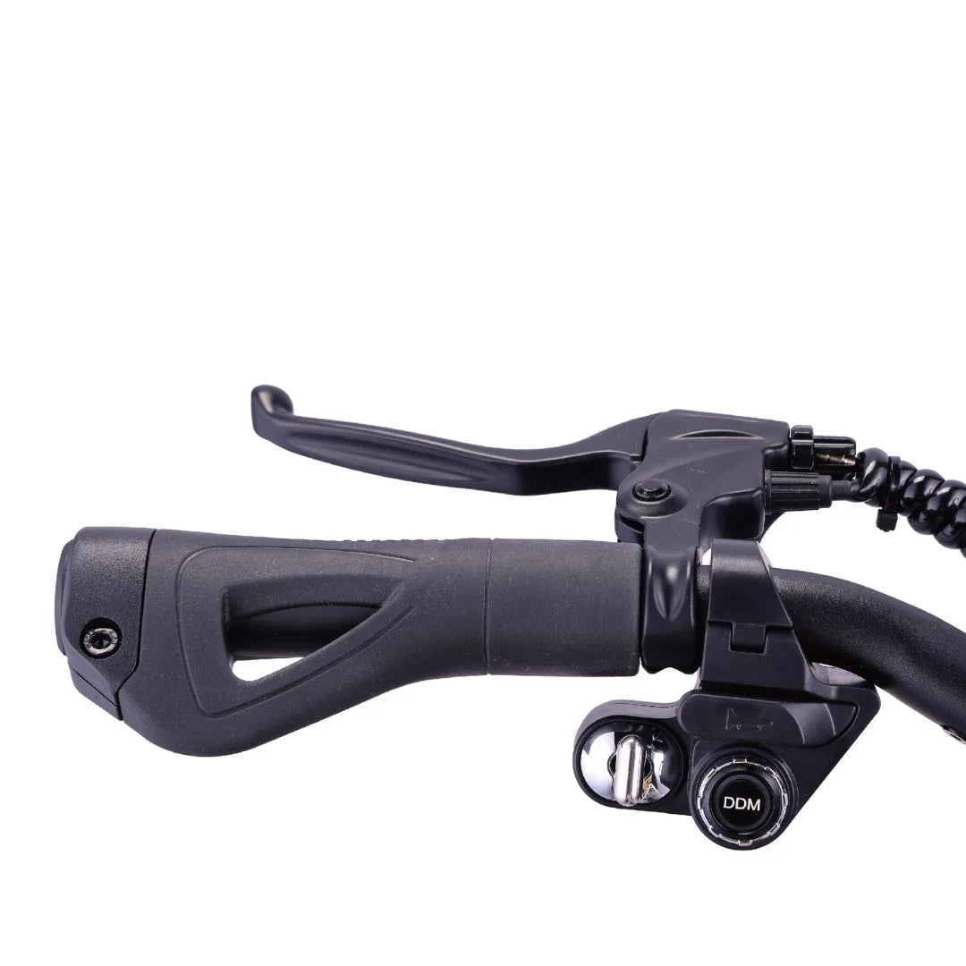 Electric scooter VSETT 8 APEX – right handlebar grip and brake lever