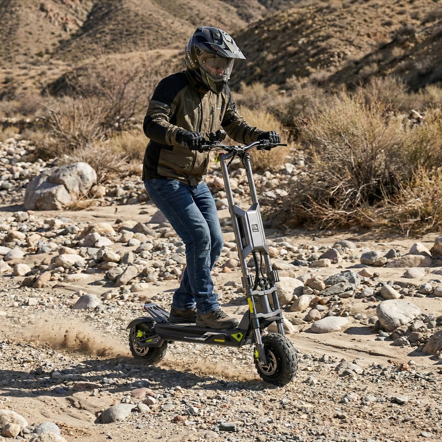 Electric scooter Langfeite H1 2026 – person riding on gravel path