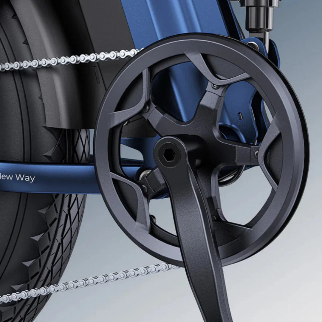 Electric bicycle Engwe Engine Pro 3.0 Boost – crankset and chain close-up