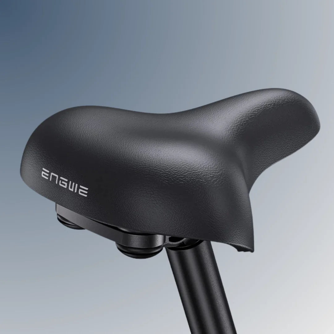Electric bicycle Engwe Engine Pro 3.0 Boost – saddle close-up