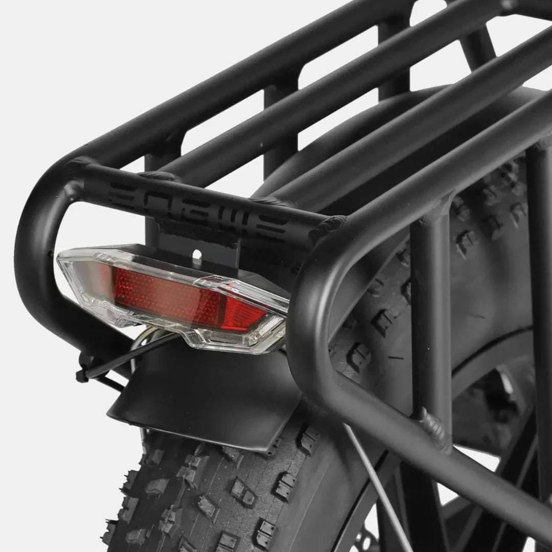 Electric bicycle Engwe Engine X – rear light and rack detail