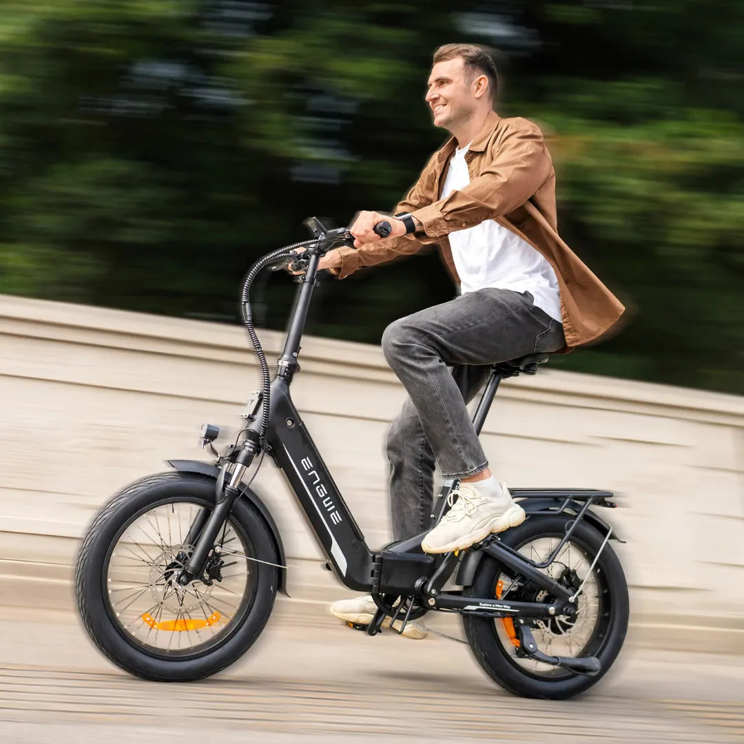 Electric bicycle Engwe L20 3.0 Boost – man riding on a paved path
