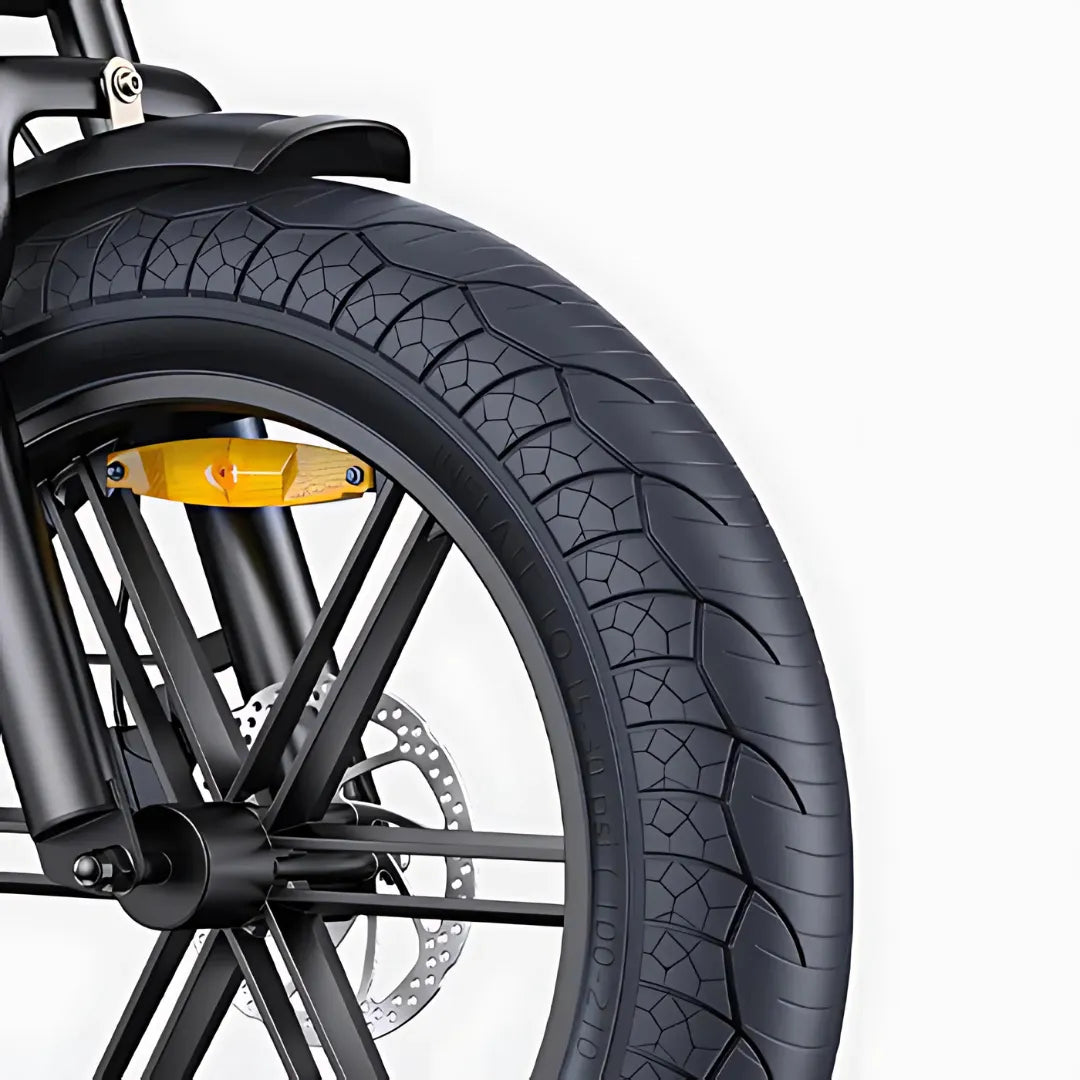 Electric bicycle Engwe M1 – front wheel and tyre close-up