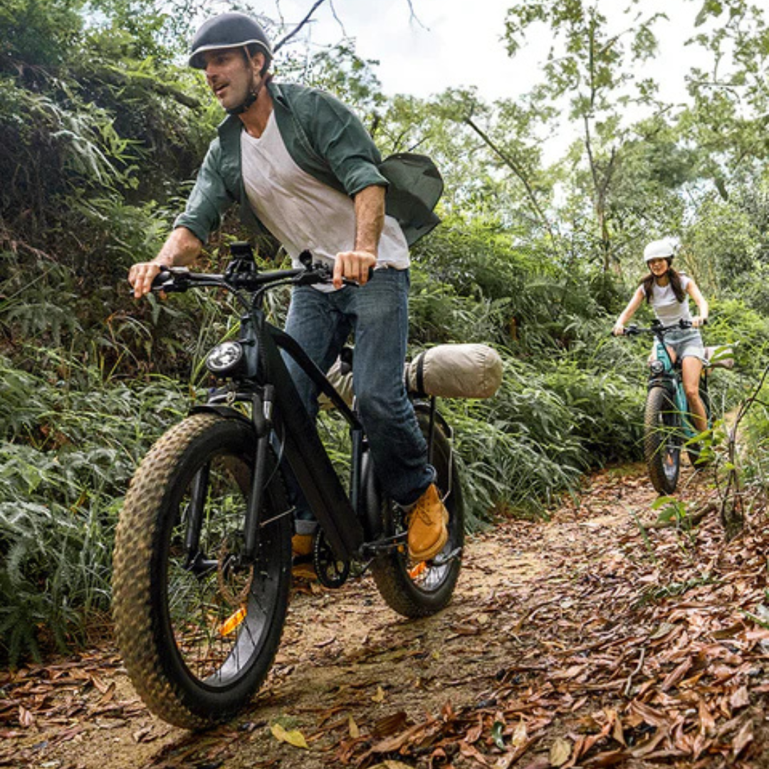 Electric bicycle Engwe E26 – two people riding on dirt trail