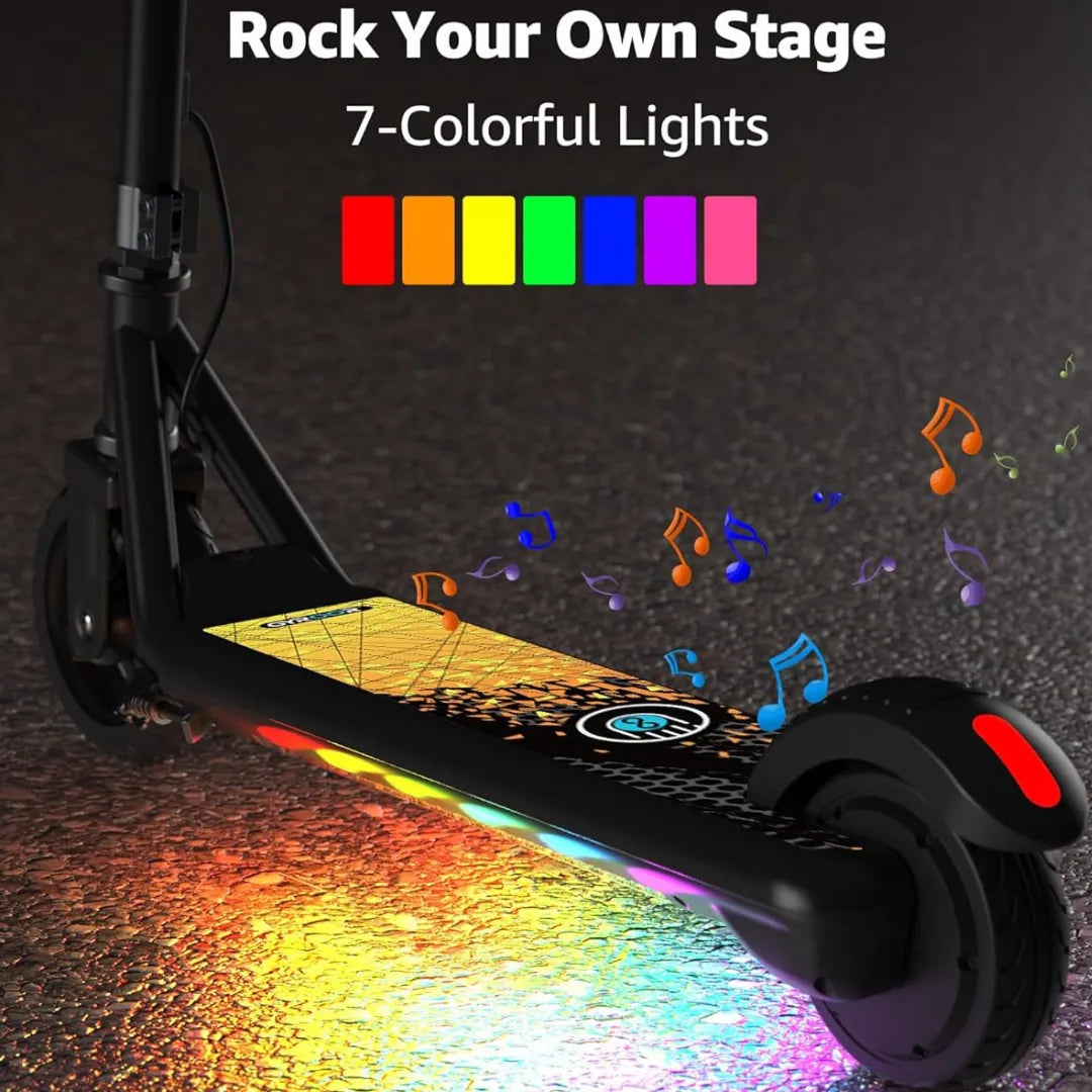 Electric scooter Gyroor H30 MAX – deck and wheel lights in darkness