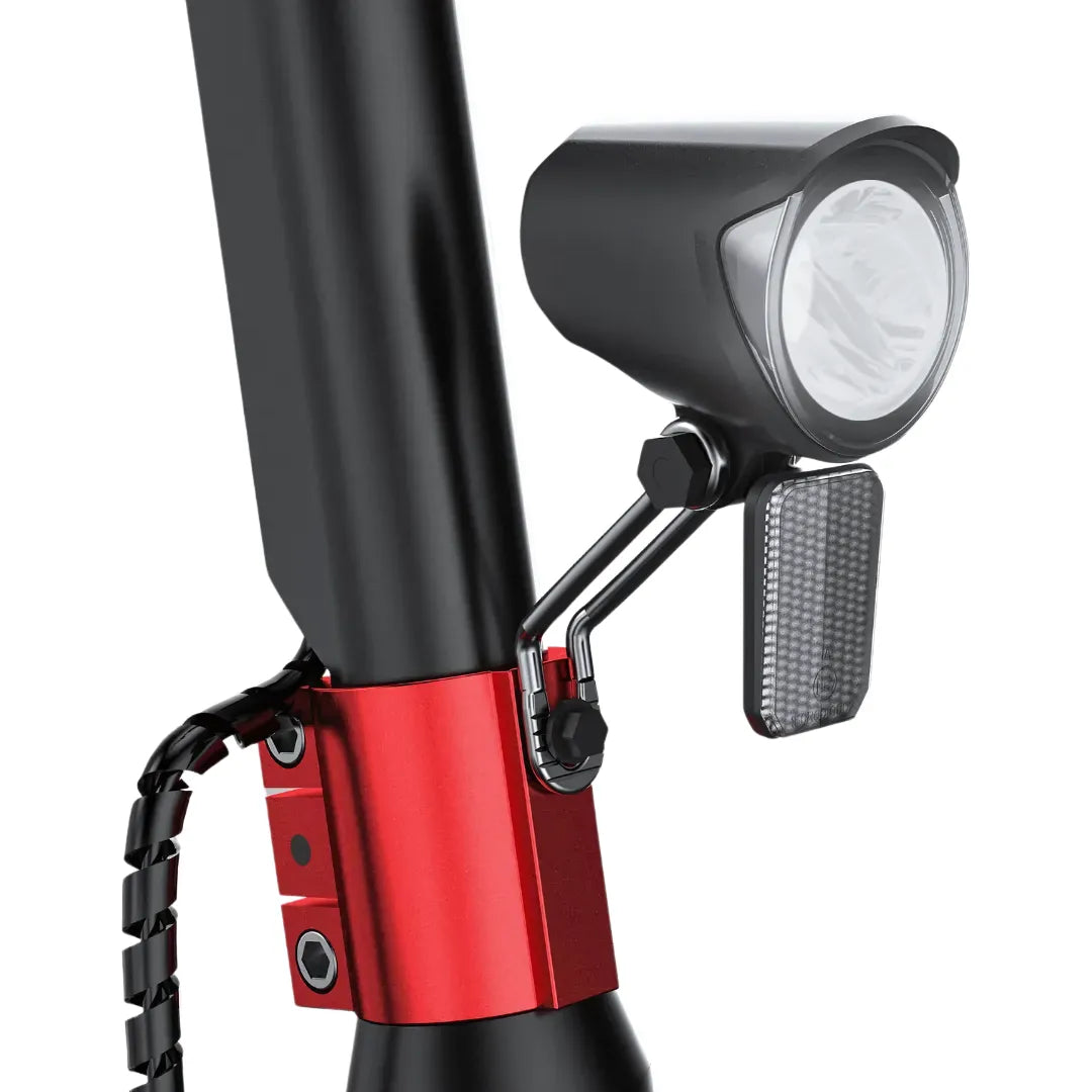 Electric scooter Joyor G5 – front light and reflector close-up