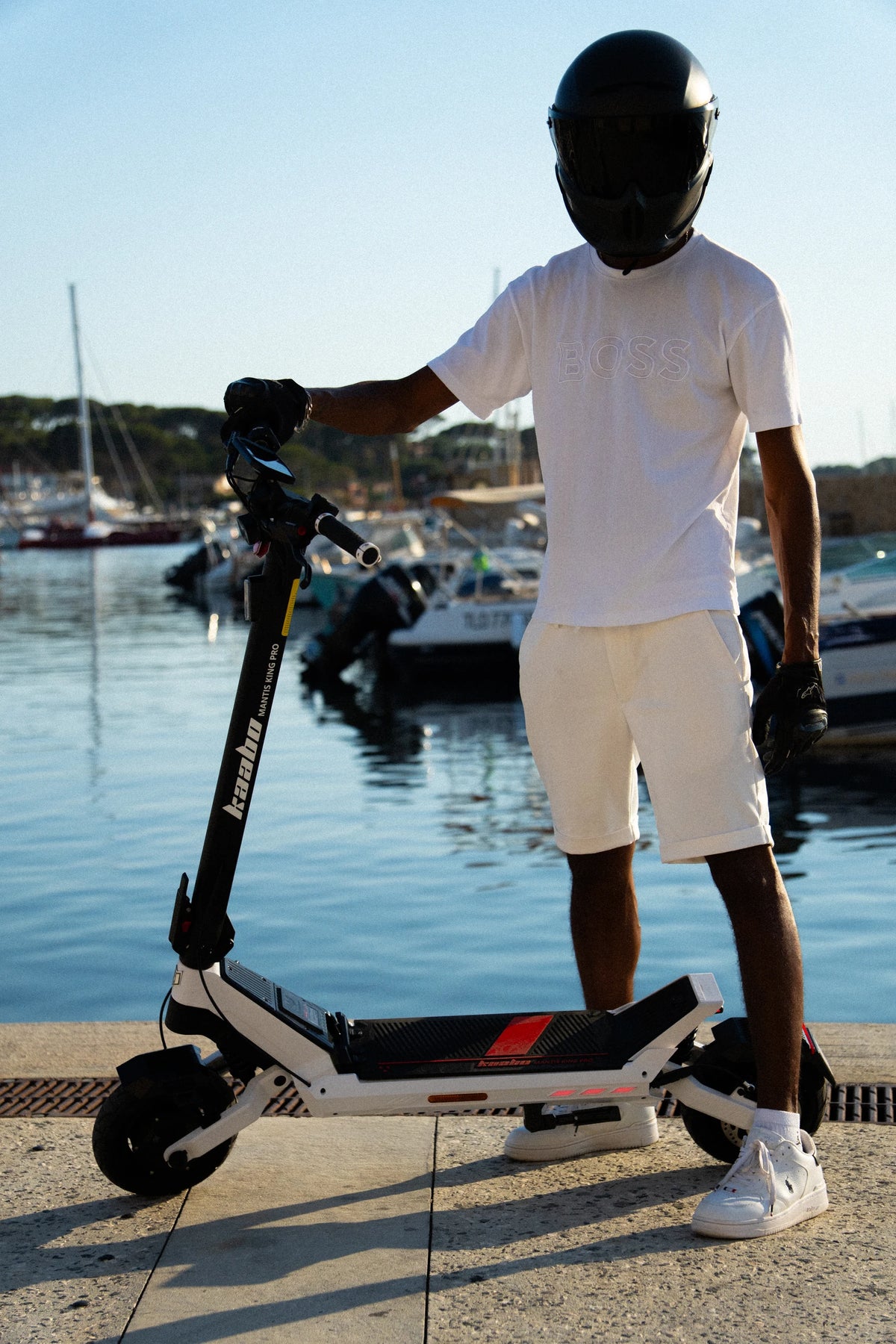 Kaabo Mantis King PRO – Lifestyle and detail photograph – 017