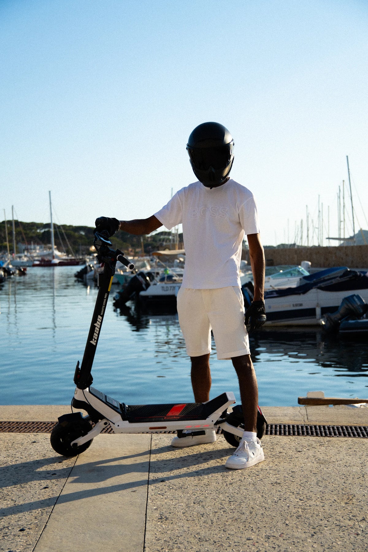 Kaabo Mantis King PRO – Lifestyle and detail photograph – 019