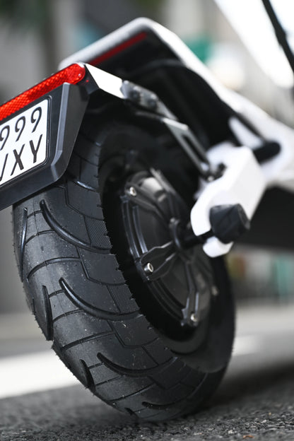 Kaabo Mantis King PRO – Lifestyle and detail photograph – 040