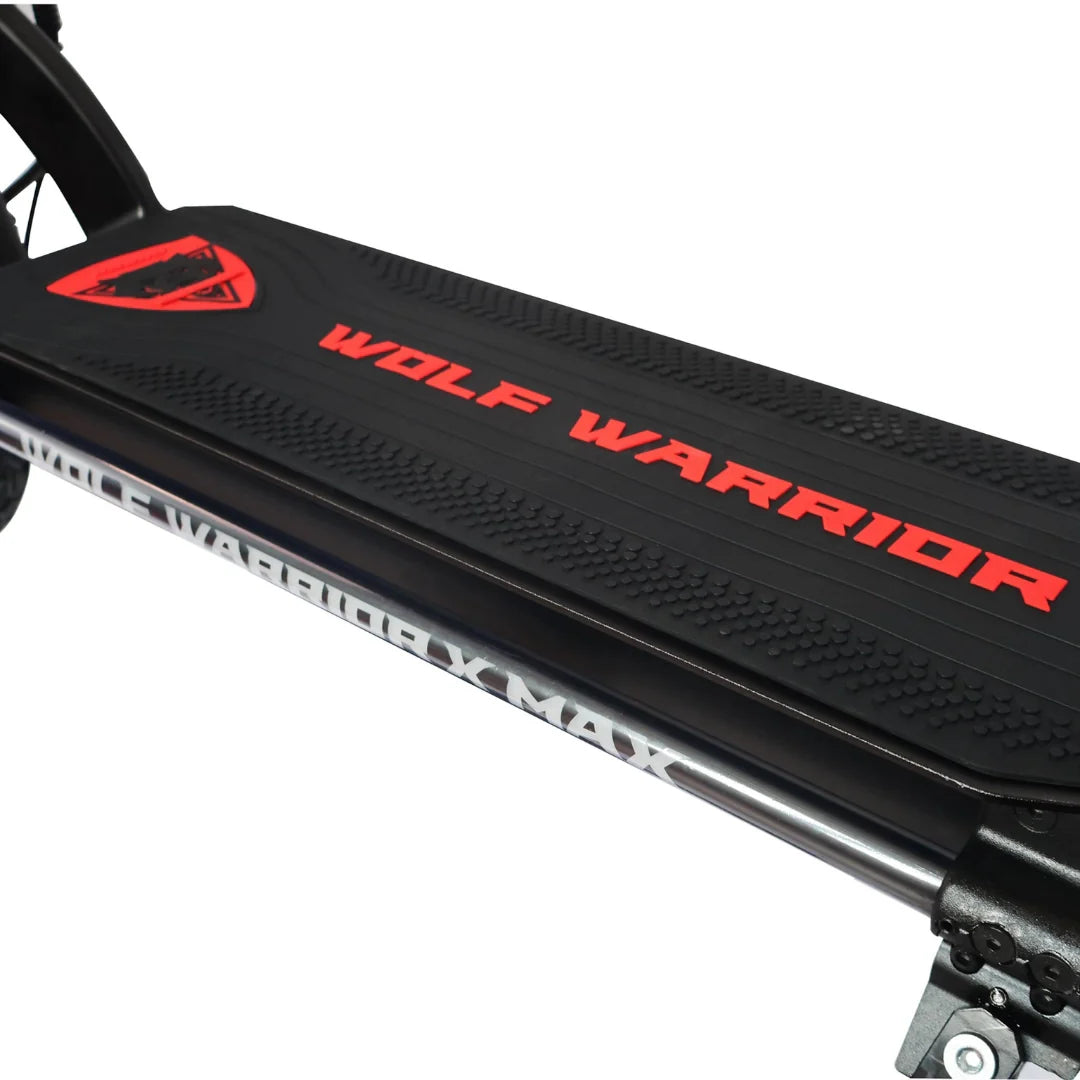 Electric scooter Kaabo Wolf Warrior X MAX – deck close-up with red text