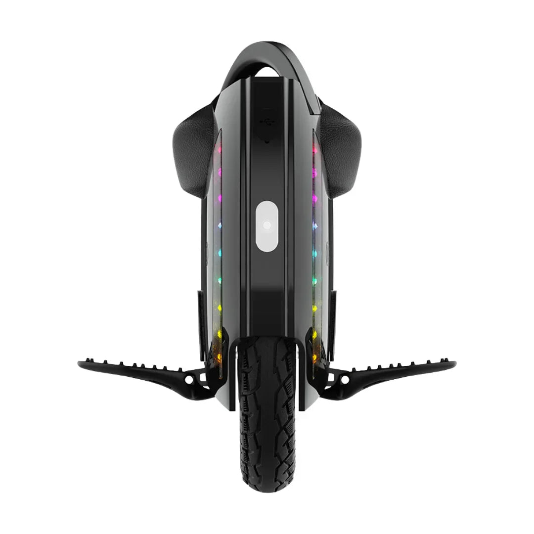 Electric unicycle KingSong 14D – front view, black colour variant