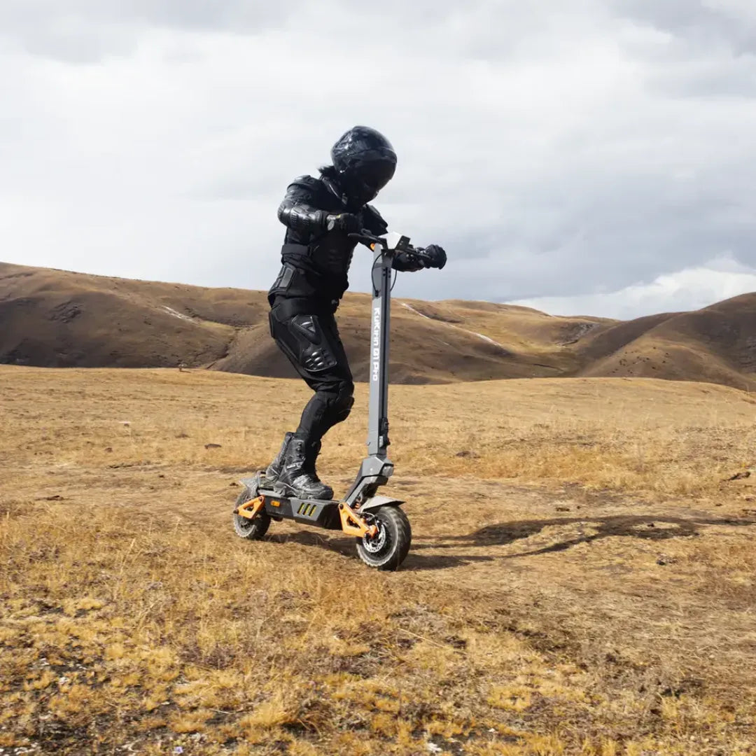 Electric Scooter Kukirin G1 Pro features a stylish design, robust wheels, and is perfect for off-road adventures.