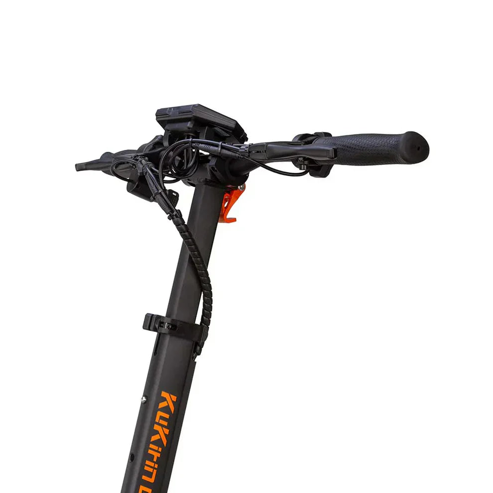 Electric scooter KuKirin G2 Master 2025 – handlebar and stem close-up