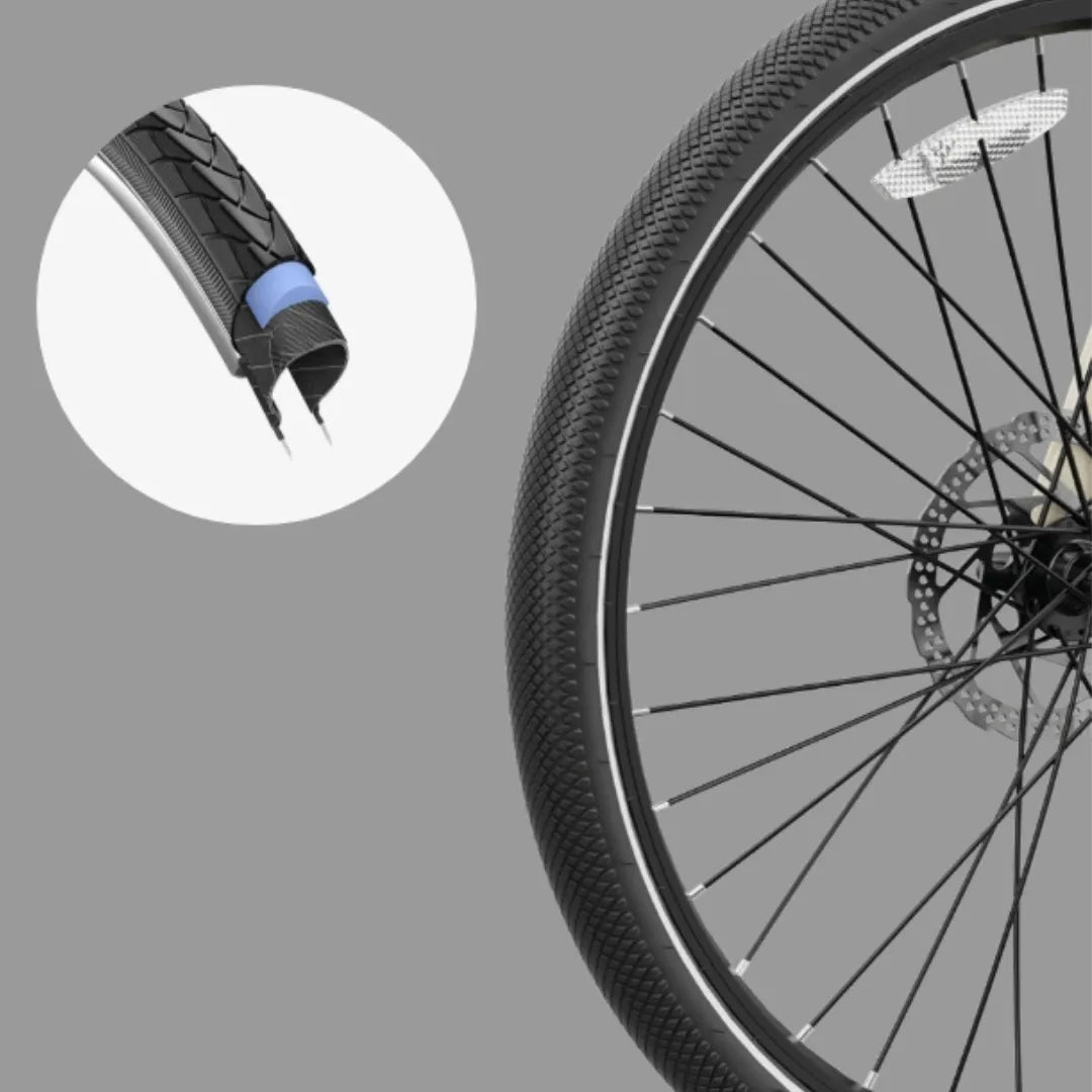Electric bicycle MS Energy C40 – tire tread and puncture protection detail