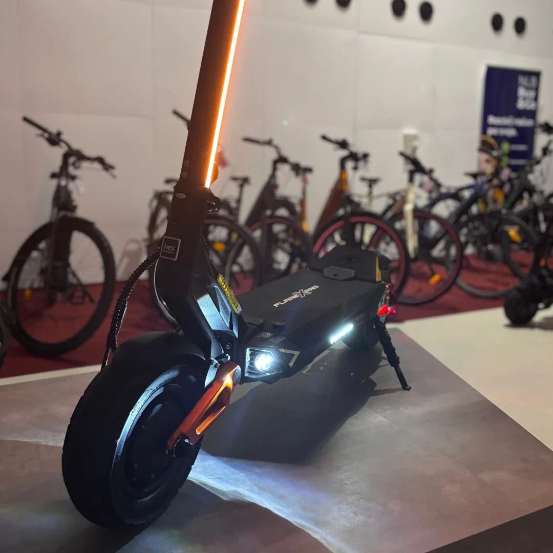 Electric scooter MS Energy Flare X PRO – front light and side light illuminated