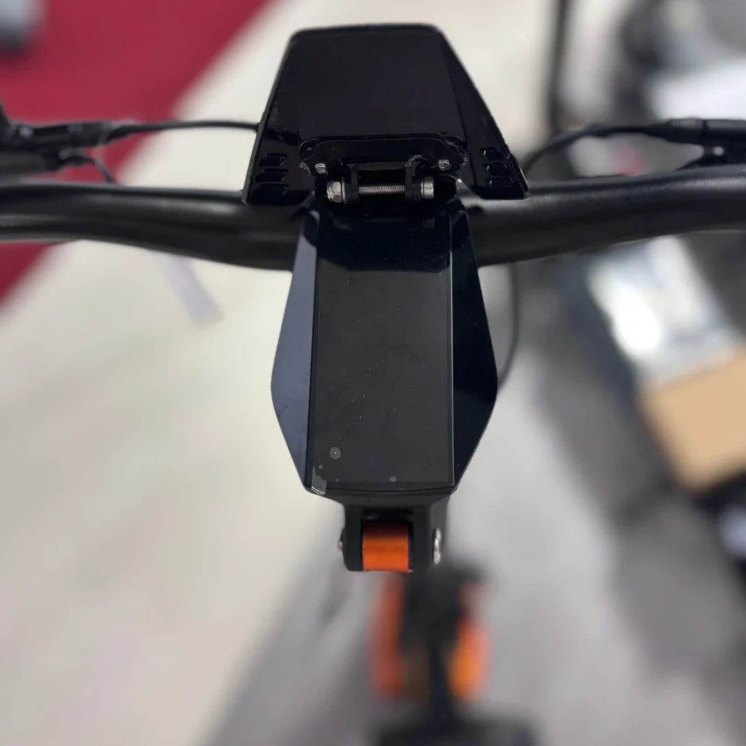 Electric Scooter Ms Energy Flare X Pro features a sleek handlebar design with a digital display and control button.