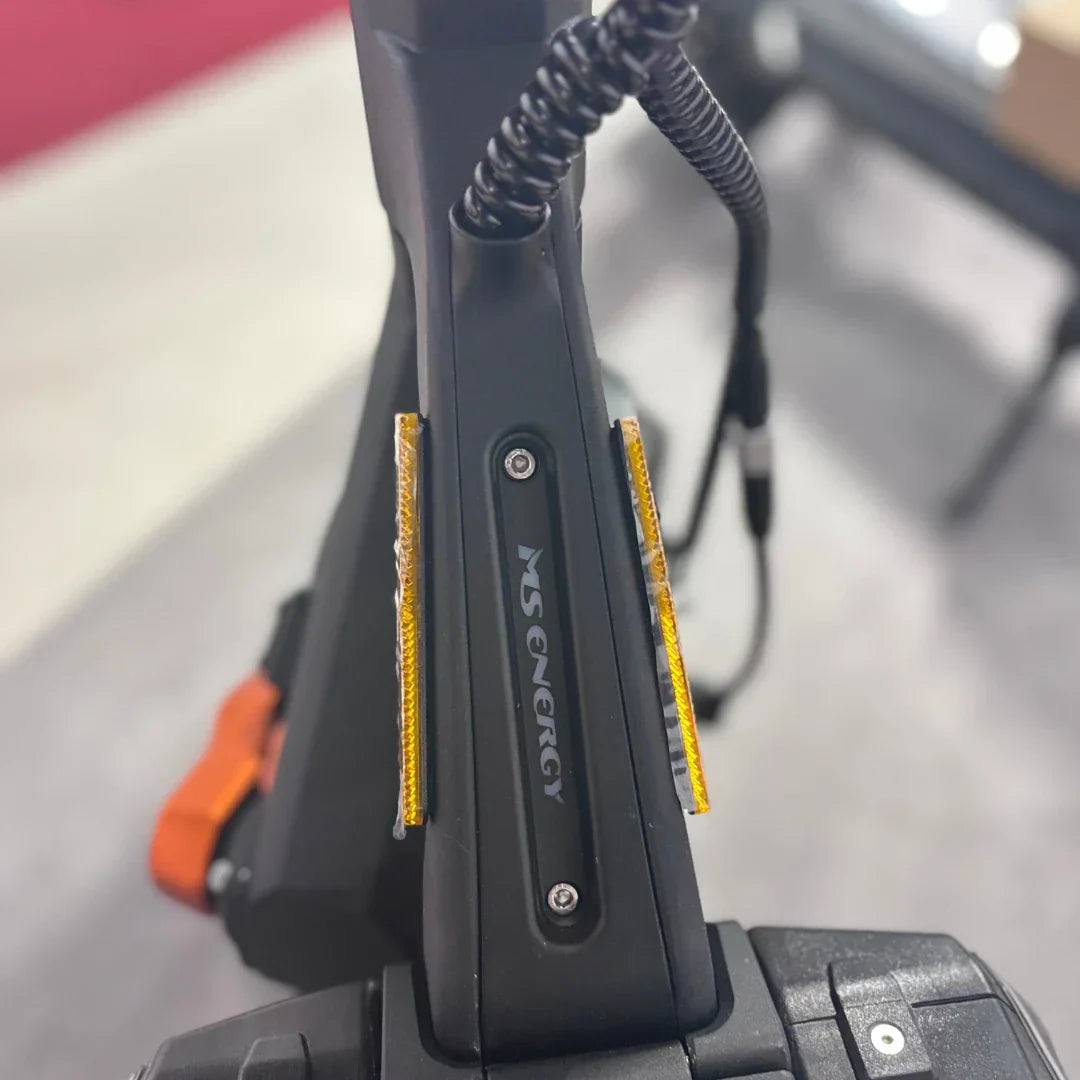 Electric scooter MS Energy Flare X PRO – stem with side reflectors and logo
