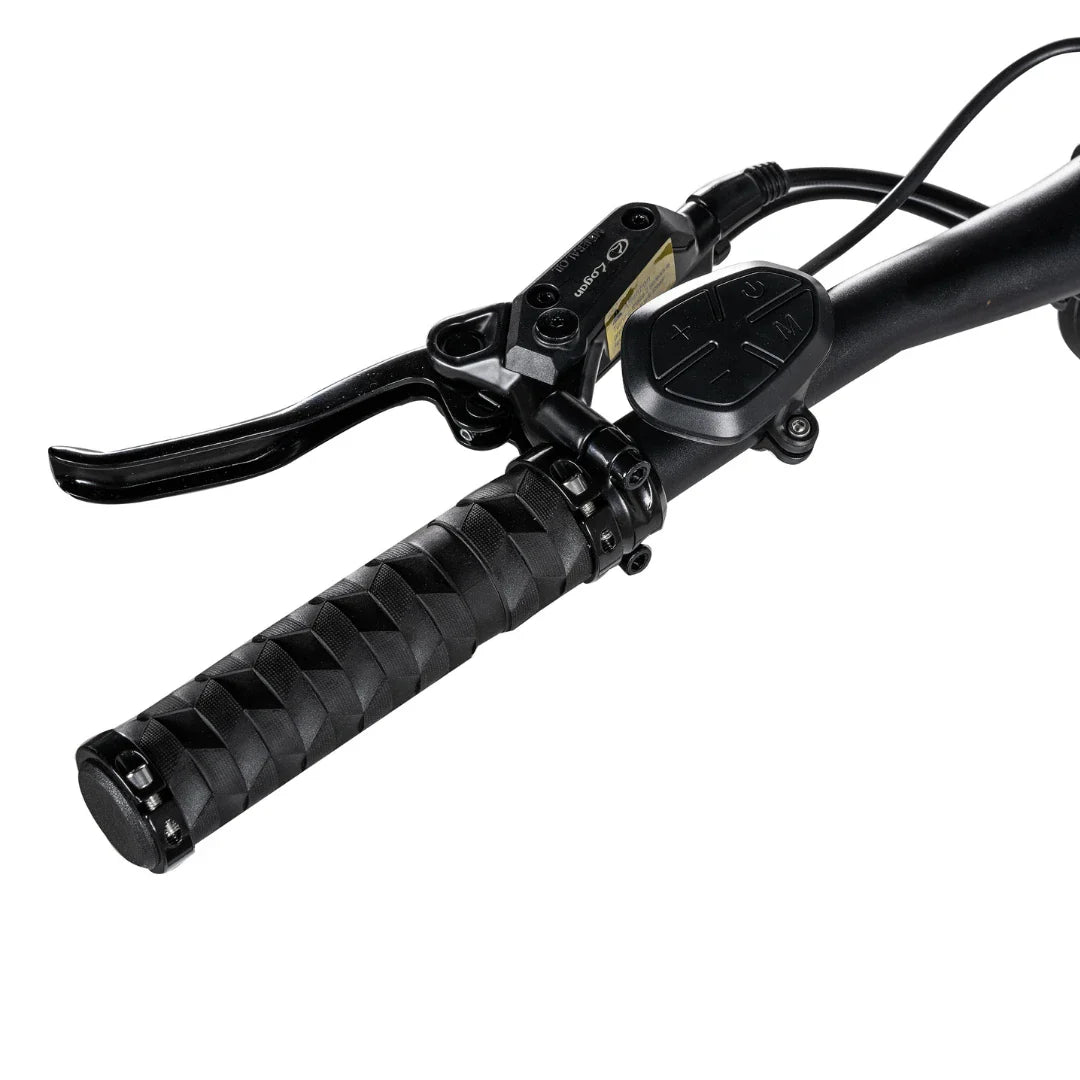 Close-up of the handlebars of the electric scooter Nami Blast 2 Max, featuring a textured grip, brake lever, and control buttons