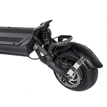 Electric Scooter Nami Klima features a robust rear wheel with advanced suspension, showcasing durable materials.