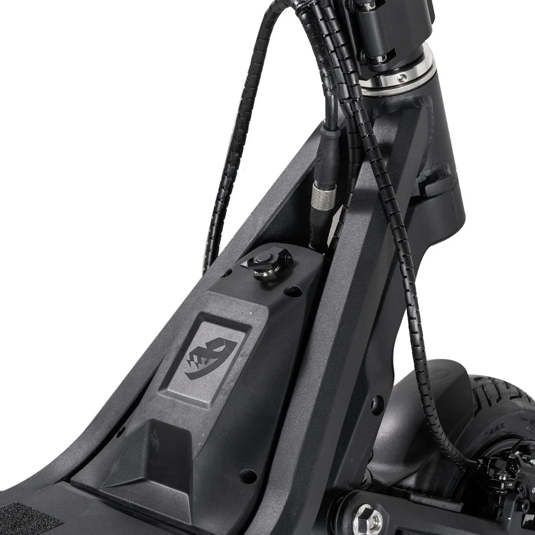 Electric Scooter Nami Klima features a sturdy frame, integrated battery compartment, and sleek design.