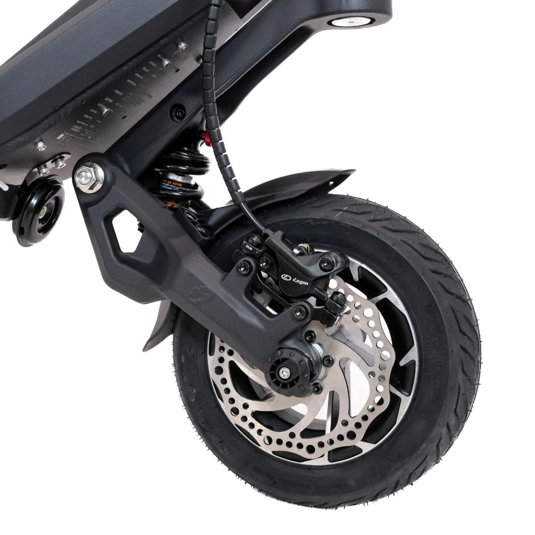 Electric Scooter Nami Klima One features a robust rear wheel, advanced disc brake, and durable suspension system.