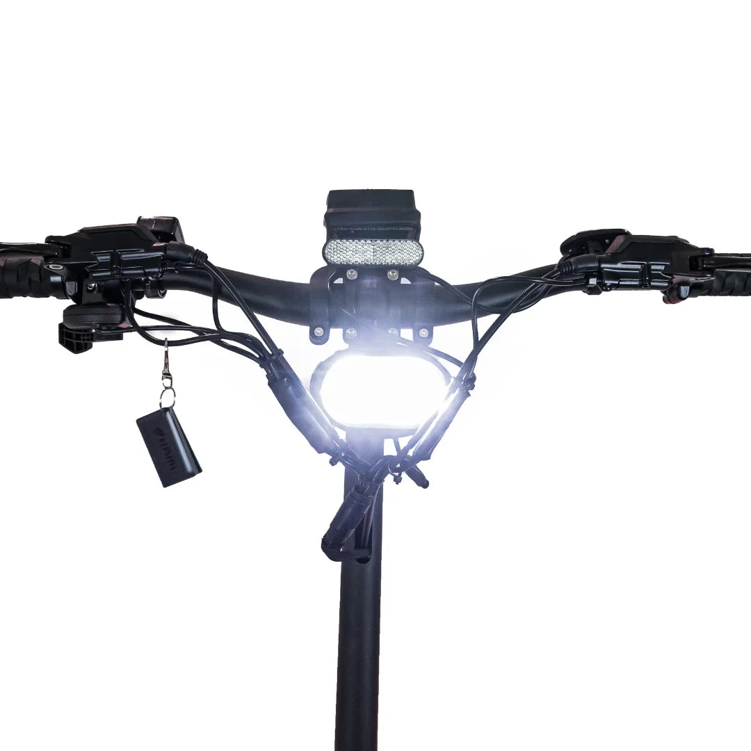 Electric Scooter Nami Klima One, features wide handlebars with integrated lighting and control system.