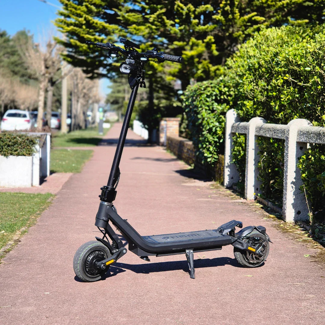 Electric Scooter Nami Superstellar, sleek black design, large wheels, ideal for urban commuting and leisure.