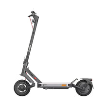 Electric Scooter Navee S60 features a sleek design, sturdy frame, and ergonomic handlebar for smooth rides.