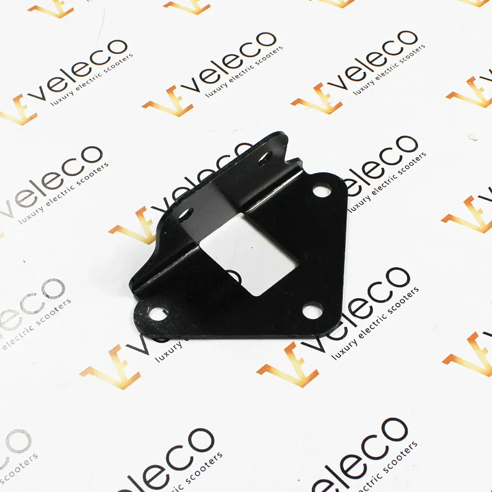 Mounting the Counter for Veleco Sagitta – black metal mounting bracket