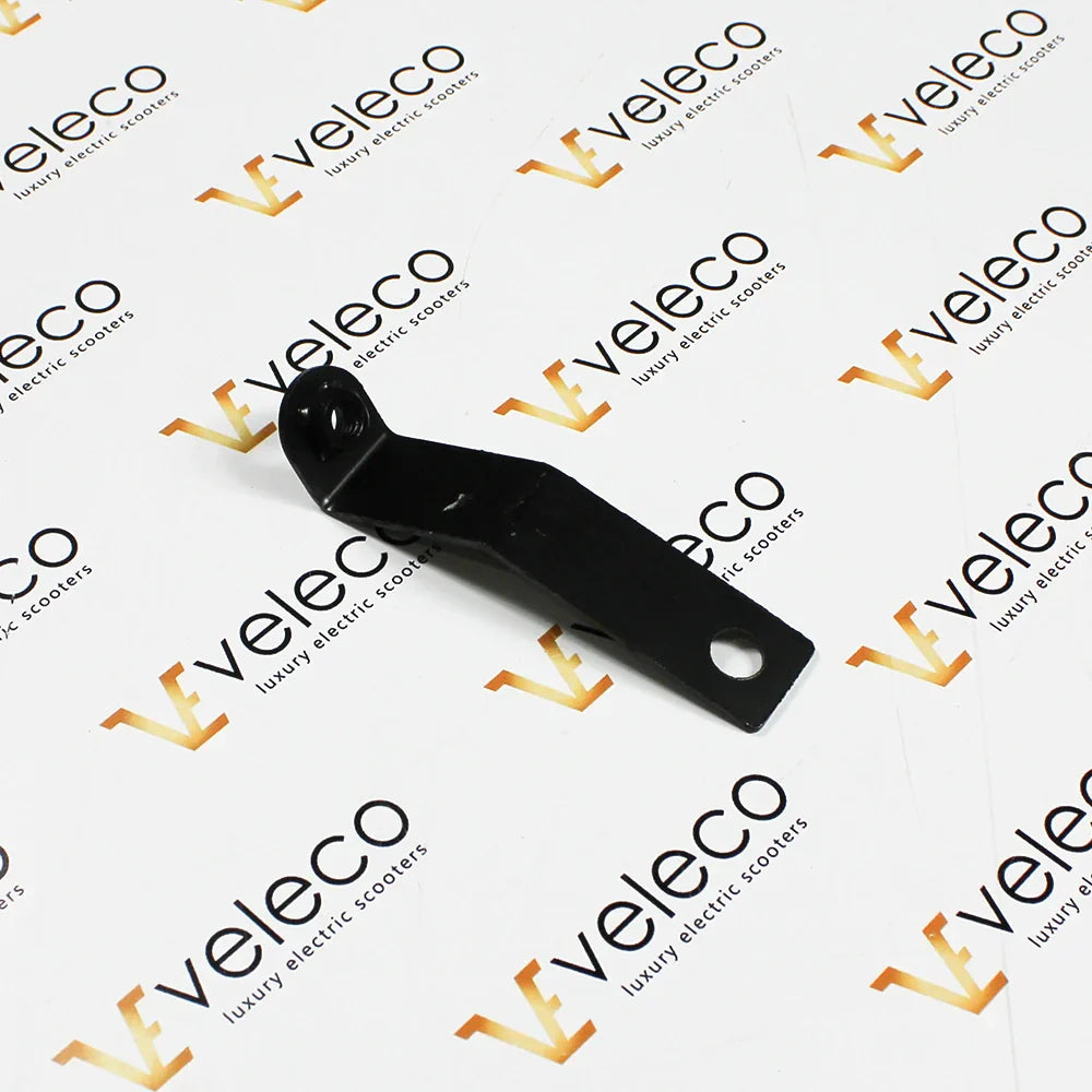 Mounting the Lower Shield for Veleco Sagitta – black metal mounting bracket