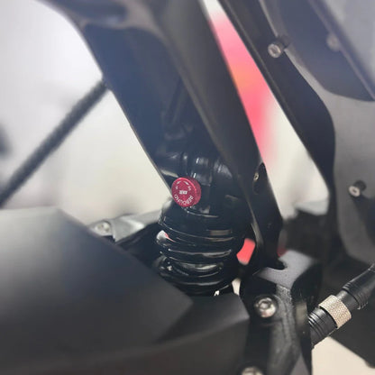 Electric Scooter Teverun Fighter Mini Pro 2025 features a detailed view of its advanced suspension system.