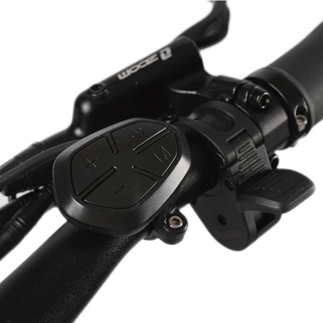 Electric Scooter Teverun Fighter 11 Plus features a sleek handlebar with a multifunction control panel for easy navigation.