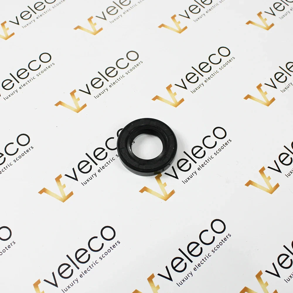Universal Seal 20 x 35 x 7 – front view of small black seal