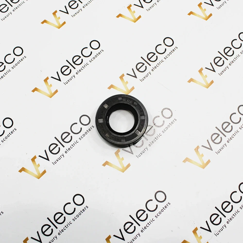Universal 20 x 38 x 7 Oil Seal – black rubber seal