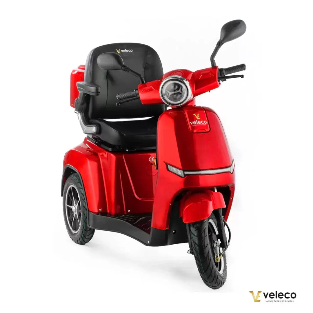 Veleco Turris – front three-quarter view, red colour variant