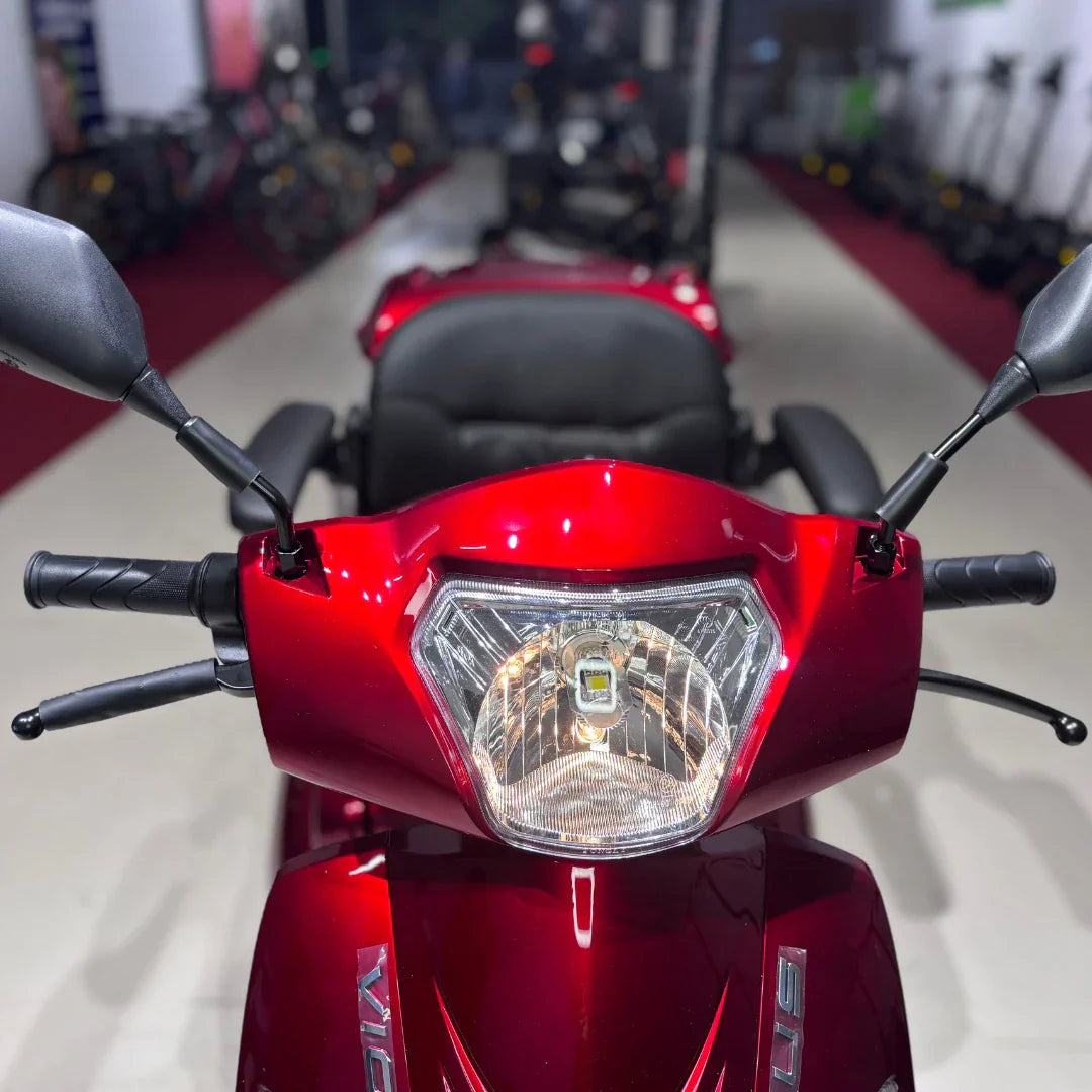 Vigorous VISTA 1 – front view with headlight