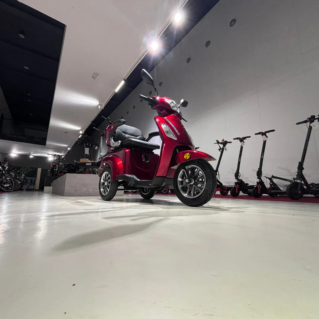 Vigorous VISTA 1 – red colour variant in showroom, low angle