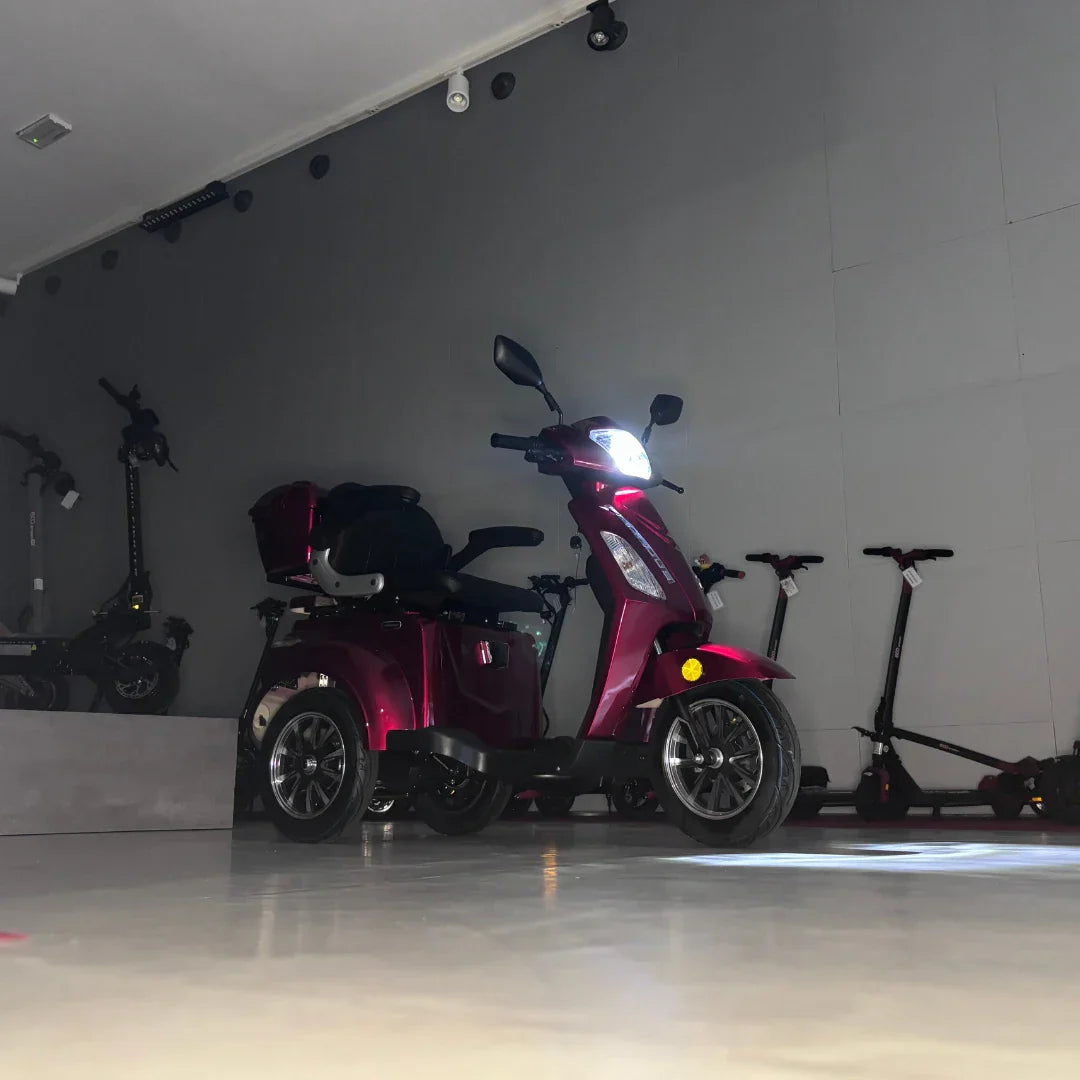 Vigorous VISTA 1 – red colour variant in showroom, side view