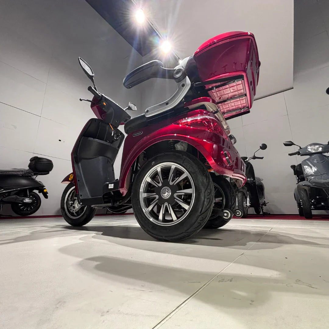 Vigorous VISTA 1 – rear three-quarter view, low angle
