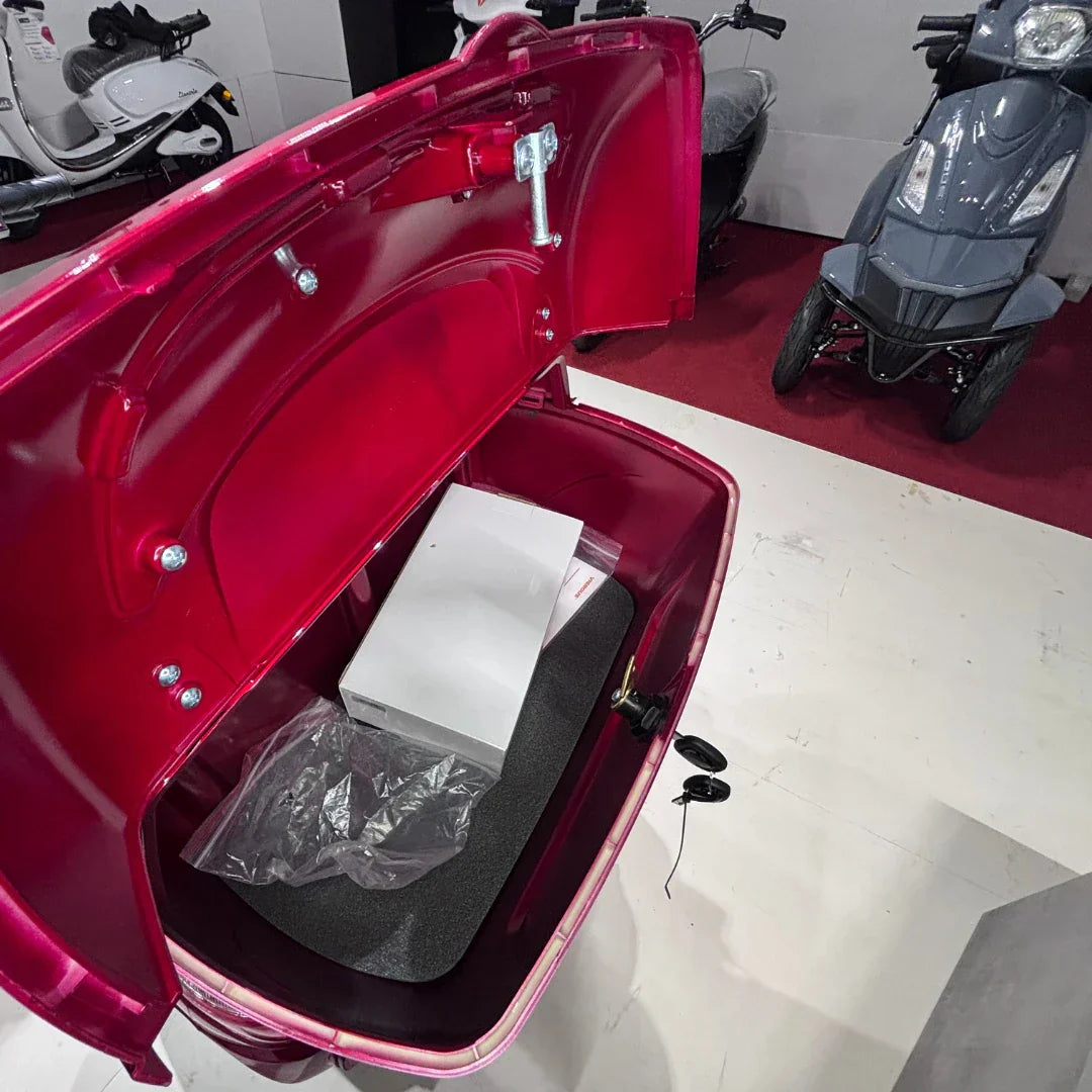 Vigorous VISTA 1 – open top box, contents visible