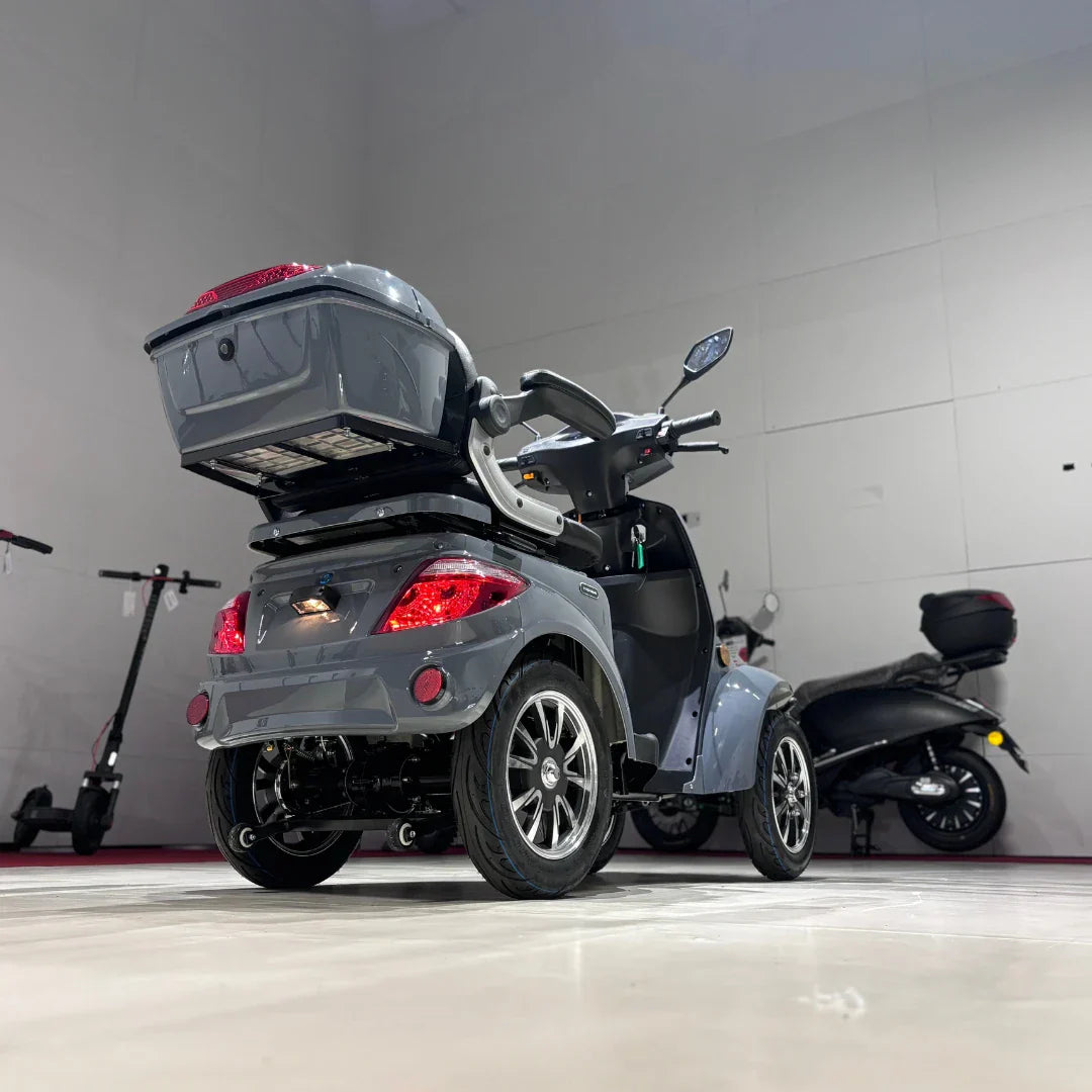 Vigorous VISTA Q1 – rear three-quarter view