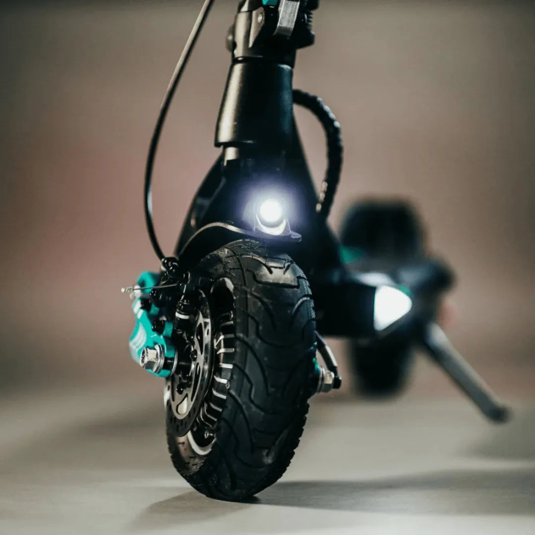 Electric scooter VSETT 9+ – front wheel and headlight close-up