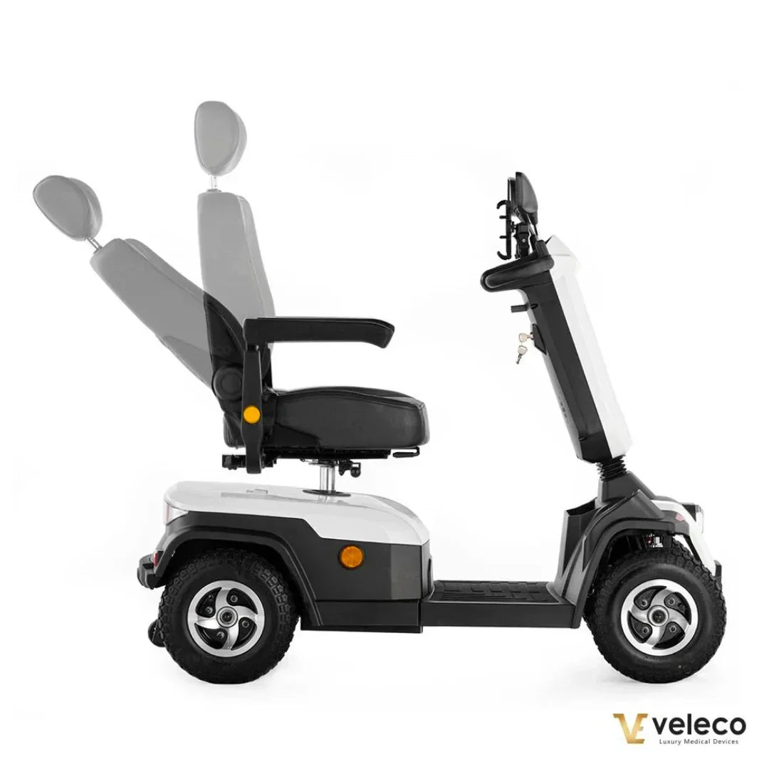 Veleco Sharpy – side view, seat backrest angle adjustment animation