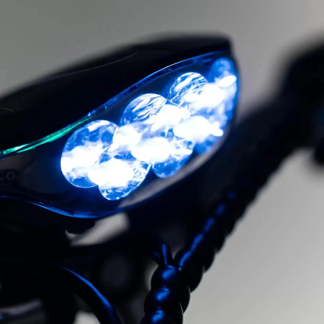 Veleco ZT16 – headlight close-up, illuminated