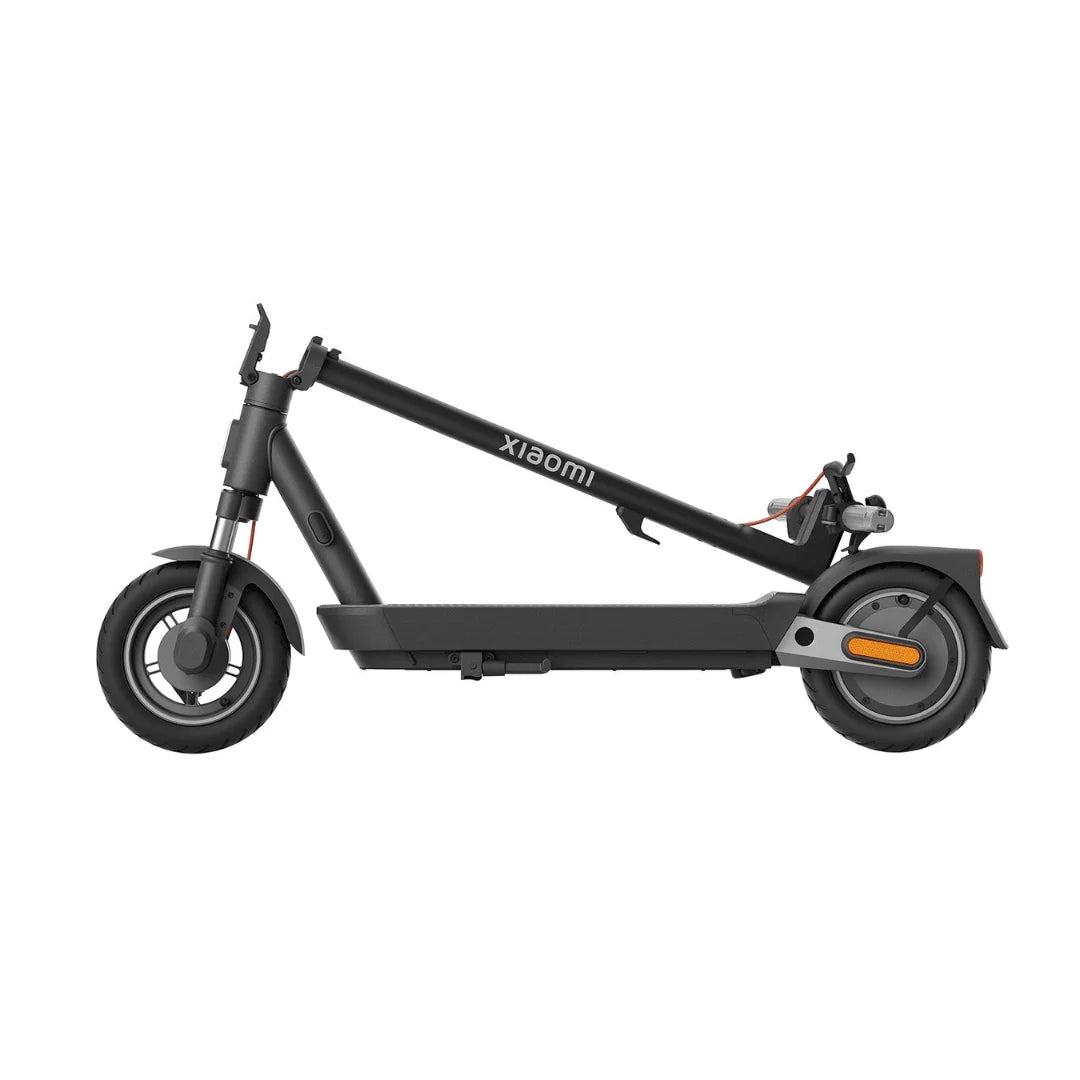 Electric Scooter Xiaomi 5 Pro features a sleek foldable design, durable frame, and smooth ride performance.