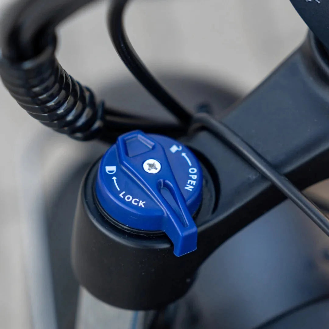 Električni bicikl Engwe Engine Pro 2.0 – gumb za zaključavanje prednjeg ovjesa